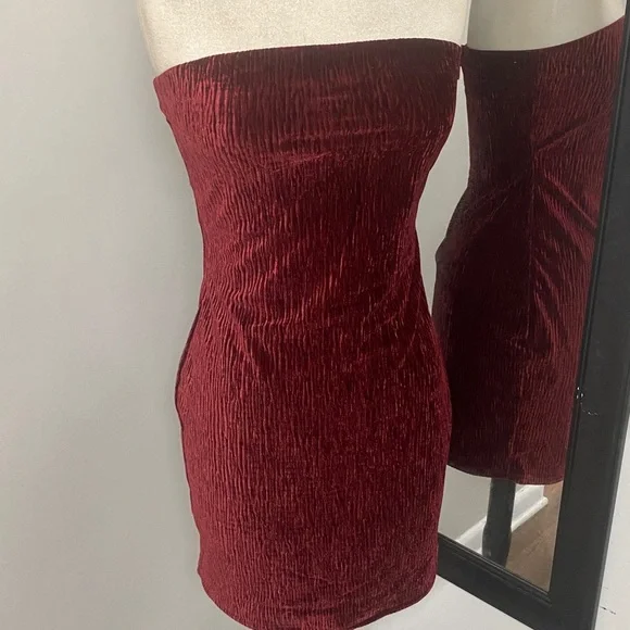 NAKED WARDROBE TEXTURE PLUSH VELVET TUBE DRESS BURGUNDY/WINE  BODYCON BURNOUT - Picture 9 of 14